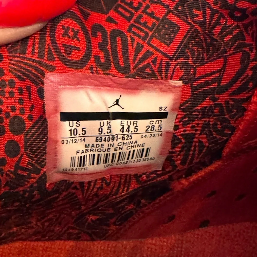 Jordan men’s retro 6 sizzle Red High-Top Sneakers EUC 10.5